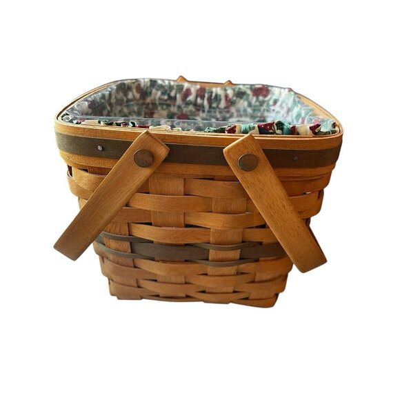 Longaberger “Cranberry Basket” Fabric Holly Design Lining & Plastic Insert 1995 - Picture 5 of 16